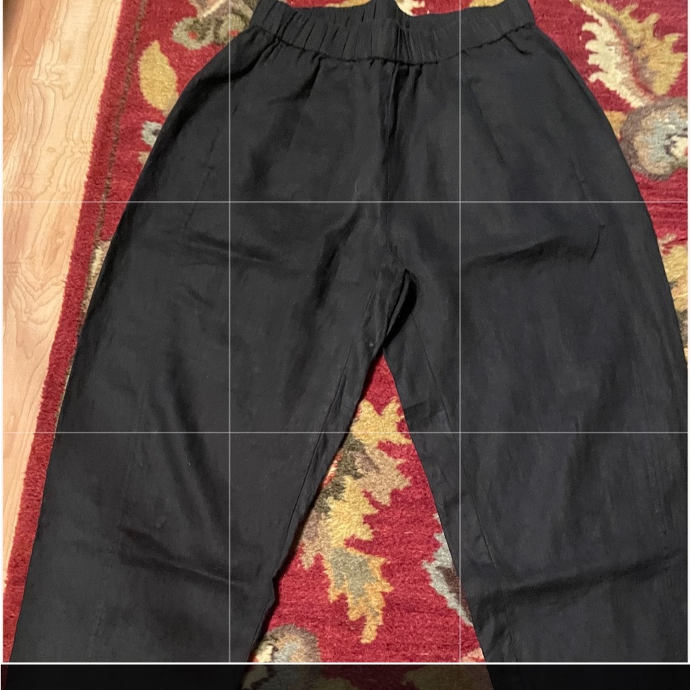 Eileen Fisher Black Pants in linen